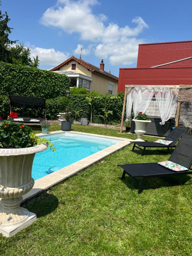 L'Escale Chambres Et Table D'Hotes Verdun-sur-le-Doubs Exterior foto